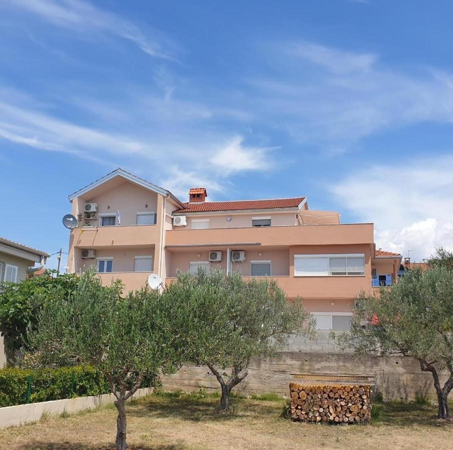 Apartment Beverly Kozino - By The Sea With Free Parking Exterior foto